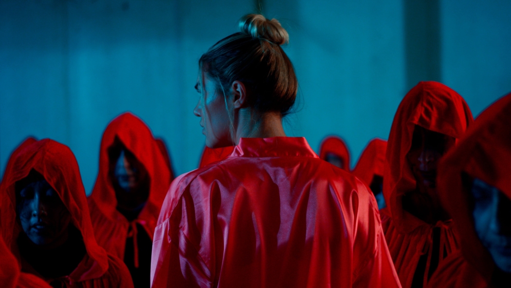 Woman in the Maze izle